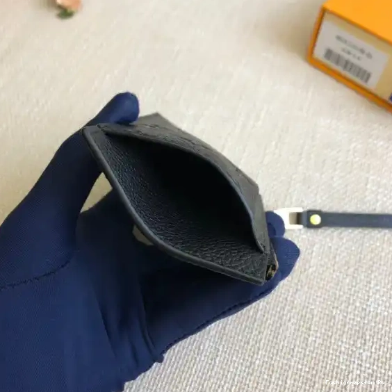 FS CHEAP CARD ZIPPED LOUIS VUITTON HOLDER 0521